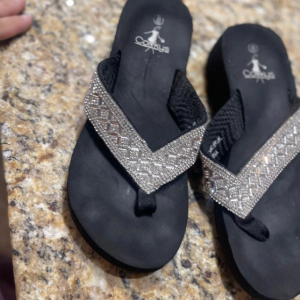 Corky's Women's Size 8 crystal silver bling Flip Flops
